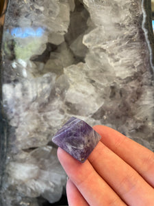 Natural Amethyst Purple Crystal Gemstone Pyramid