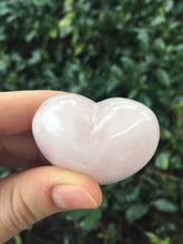 Load image into Gallery viewer, Rose Quartz Pink Heart Shaped Stone